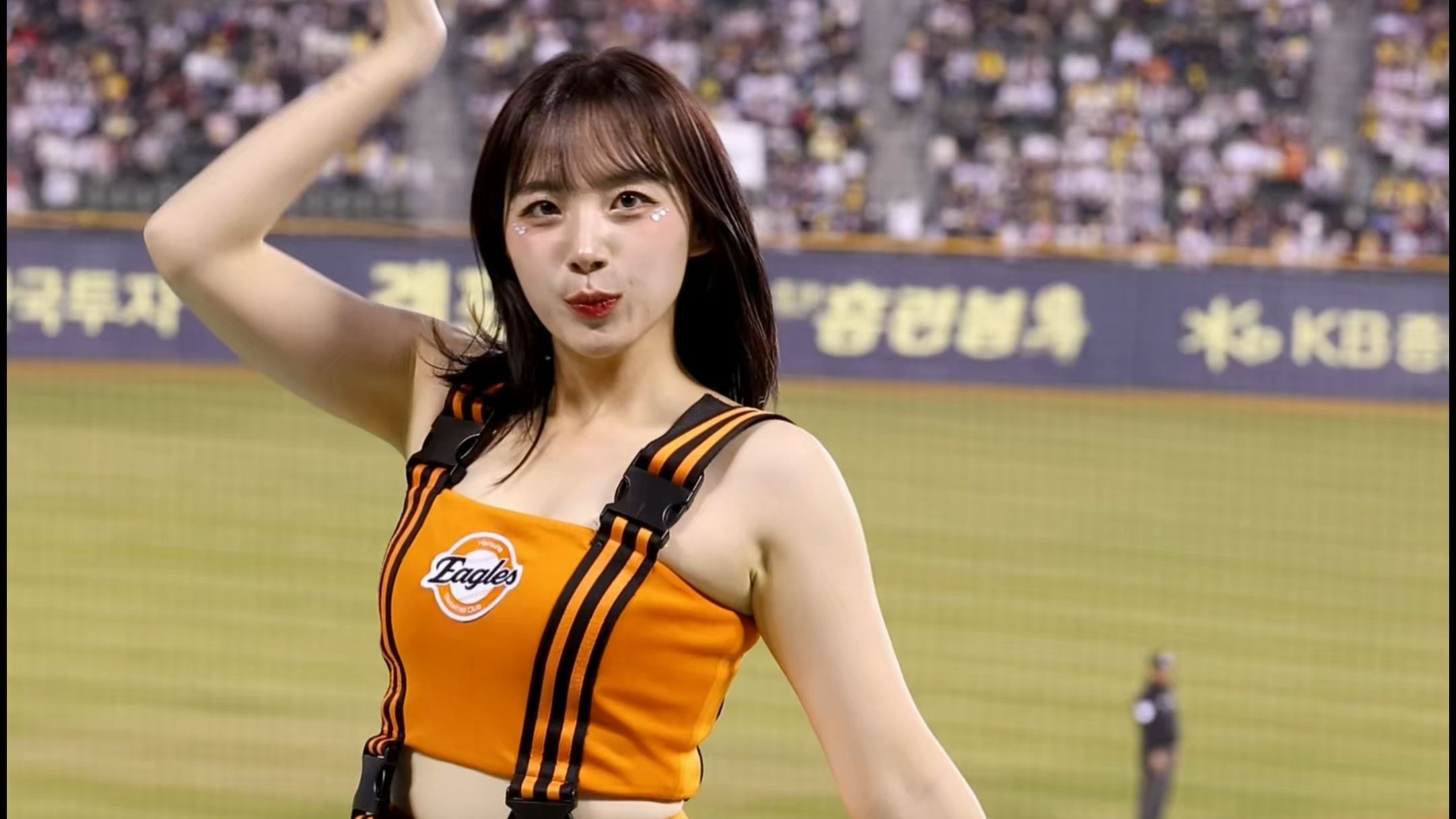 韩国美女劲爆热舞(韩国美女跳舞视频,真心好看)